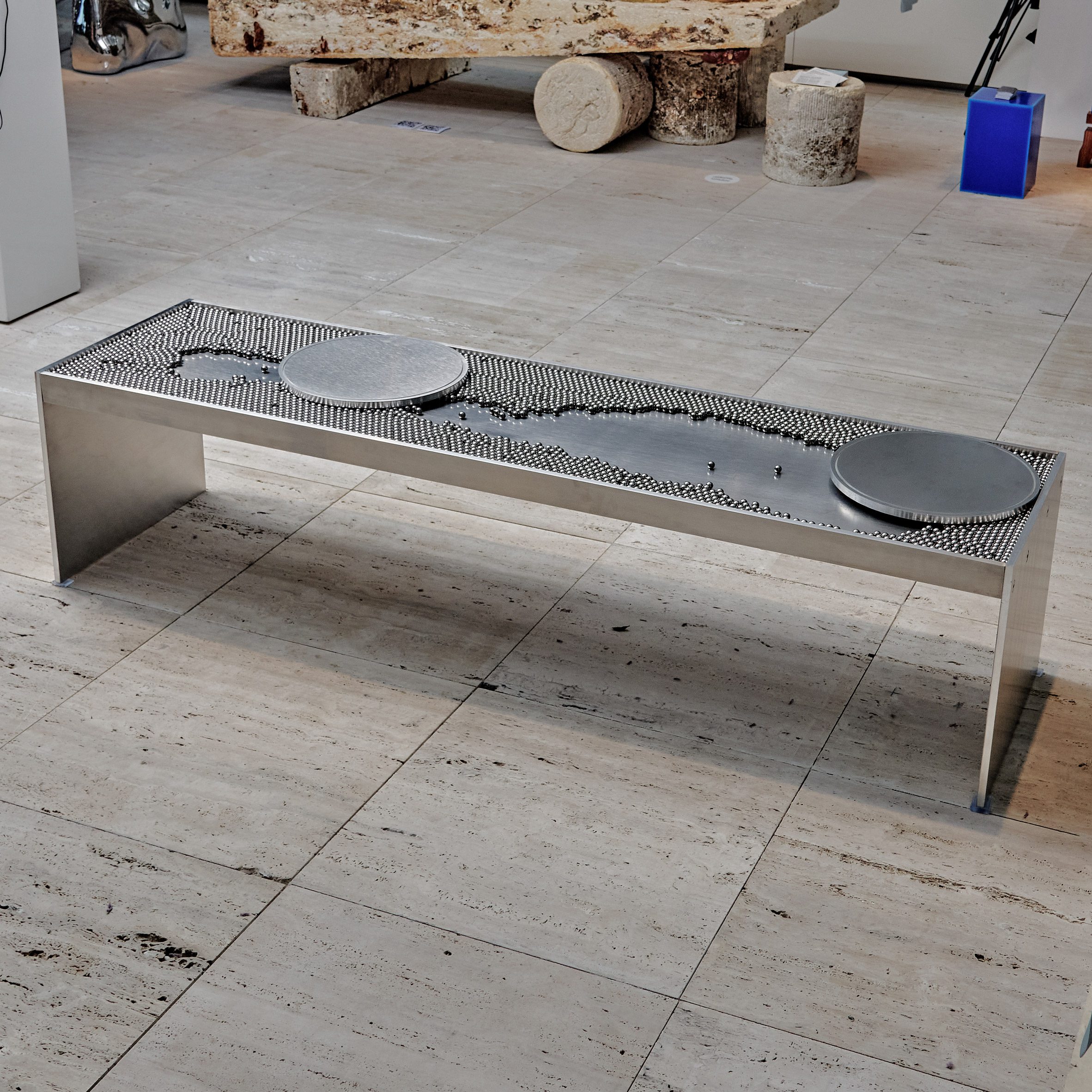 Steel bearing ball bench